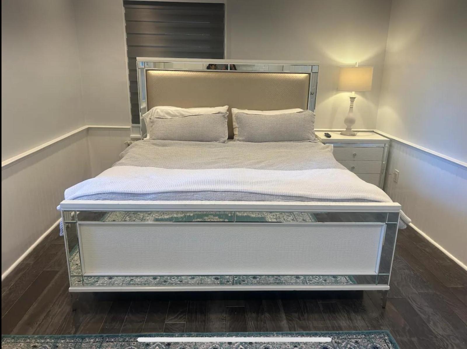 Private Suite In Huntington Station ภายนอก รูปภาพ